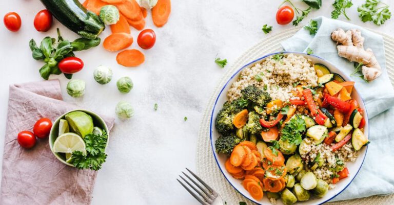 Meals - Flat-lay Photography of Vegetable Salad on Plate