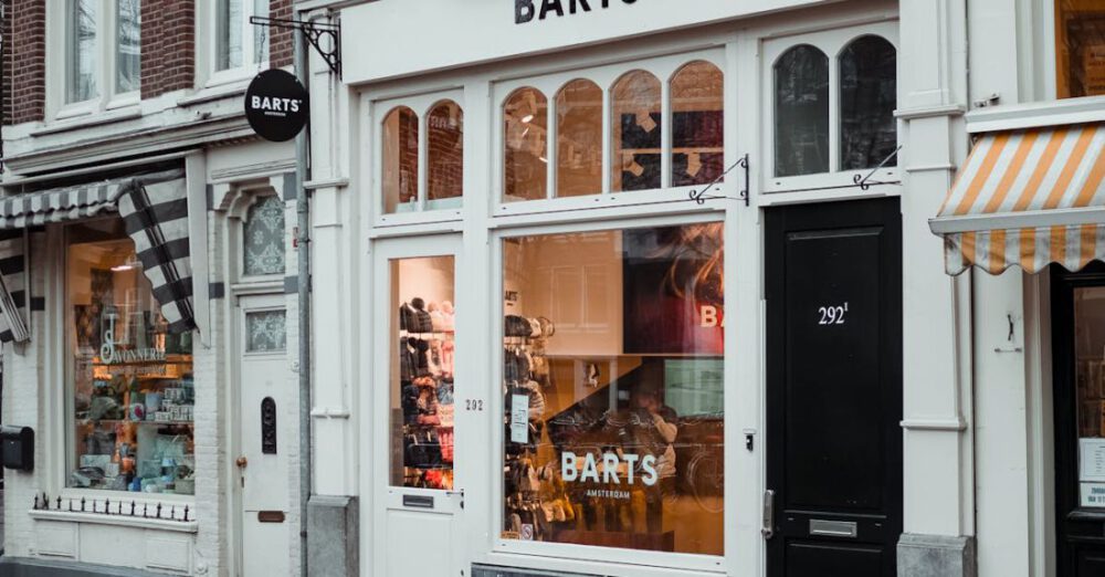 Shops - Barts Store Signage